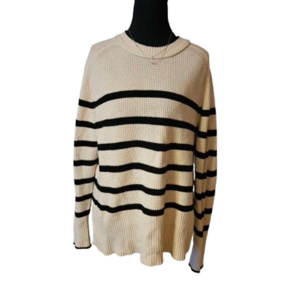 A New Day Medium Womens Cream And Black Crew Neck Sweater